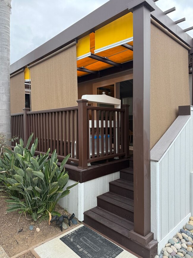 Building Photo - Charming Bungalow by the Beach in Leucadia!