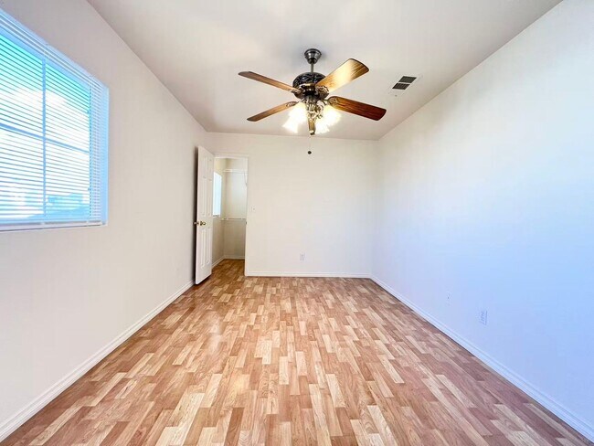 Building Photo - 5875 Rainbow Trout Ct