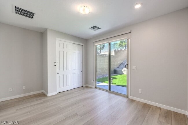 Building Photo - 12392 Aster Hills Ave