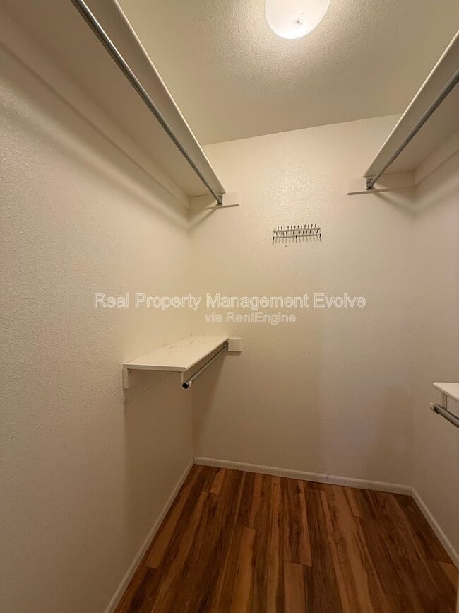 Building Photo - 17026 N 96th Ave