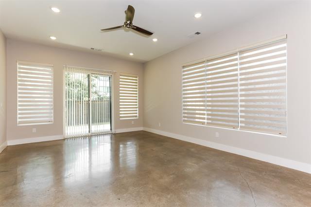 Building Photo - 2343 Vagas St