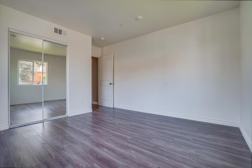 Building Photo - 4138 Blanchard St