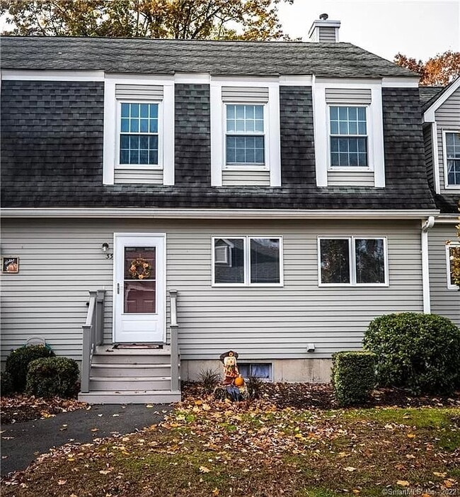 Front entrance - 214 Alps Rd
