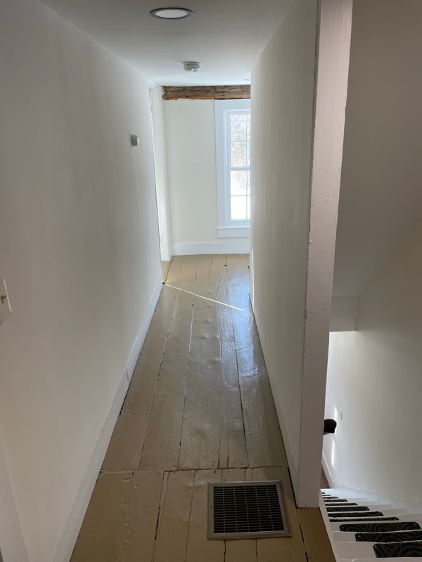 Building Photo - 300 NH-25