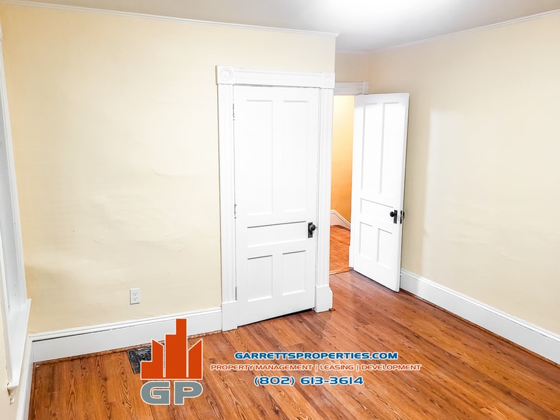 Building Photo - 36 Maple Ave