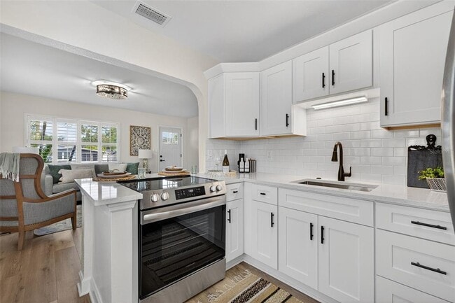 Building Photo - 486 49th Ave N