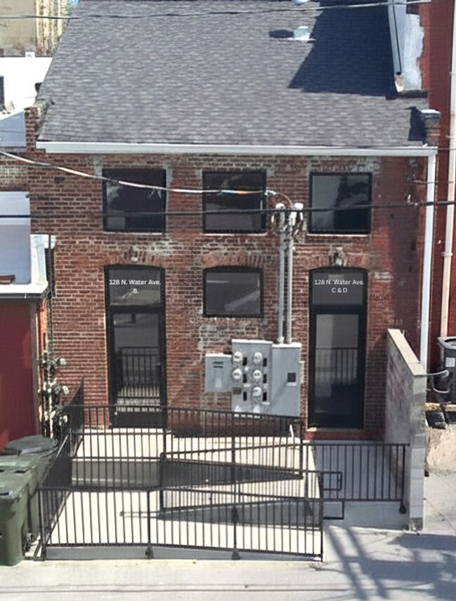 Building Photo - 128 N Water Ave