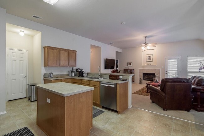 Building Photo - LIVE IN ANNA/ 3 Bdrm/2 Bath/ Cape Cod Cottage/ Lots Of Charm