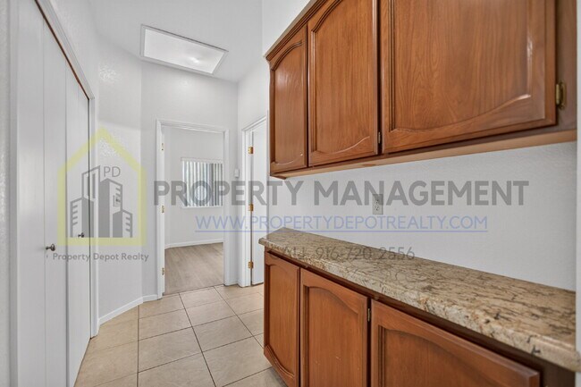 Building Photo - Charming 3-Bedroom Home with 2 Baths