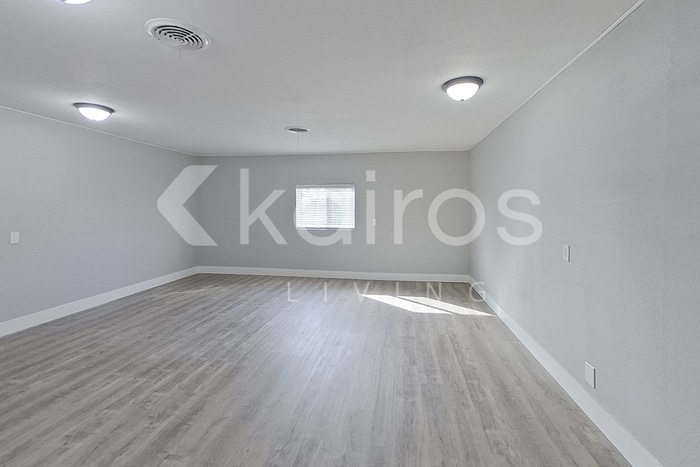 Building Photo - 2012 Ron Dr