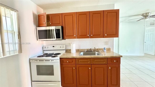 Building Photo - 2099 NW 26th Ave