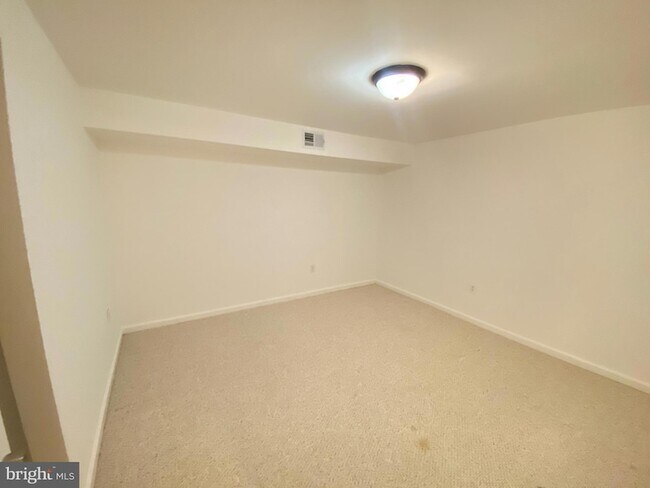 Building Photo - 14817 Winding Loop