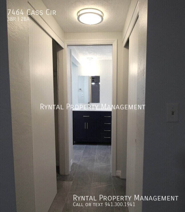 Building Photo - 7464 Cass Cir