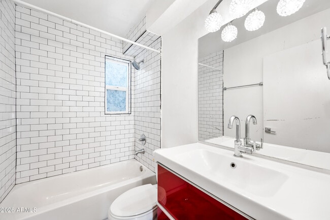 Building Photo - 3601 N 15th Ave