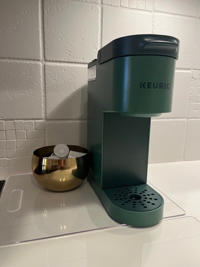 Building Photo - 511 Beacon St