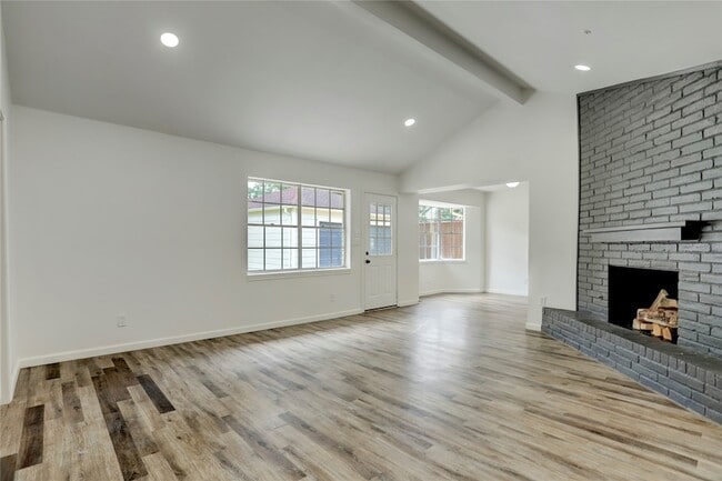 Building Photo - 14035 Myrtlea Dr