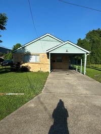Building Photo - 1121 Sumner St