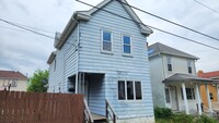 Building Photo - Monessen 3 Bedroom 1 Bath Newly renovated ...