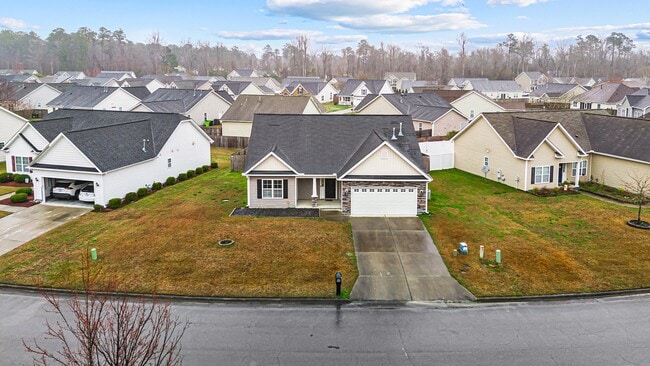 Building Photo - 211 Lynden Ln