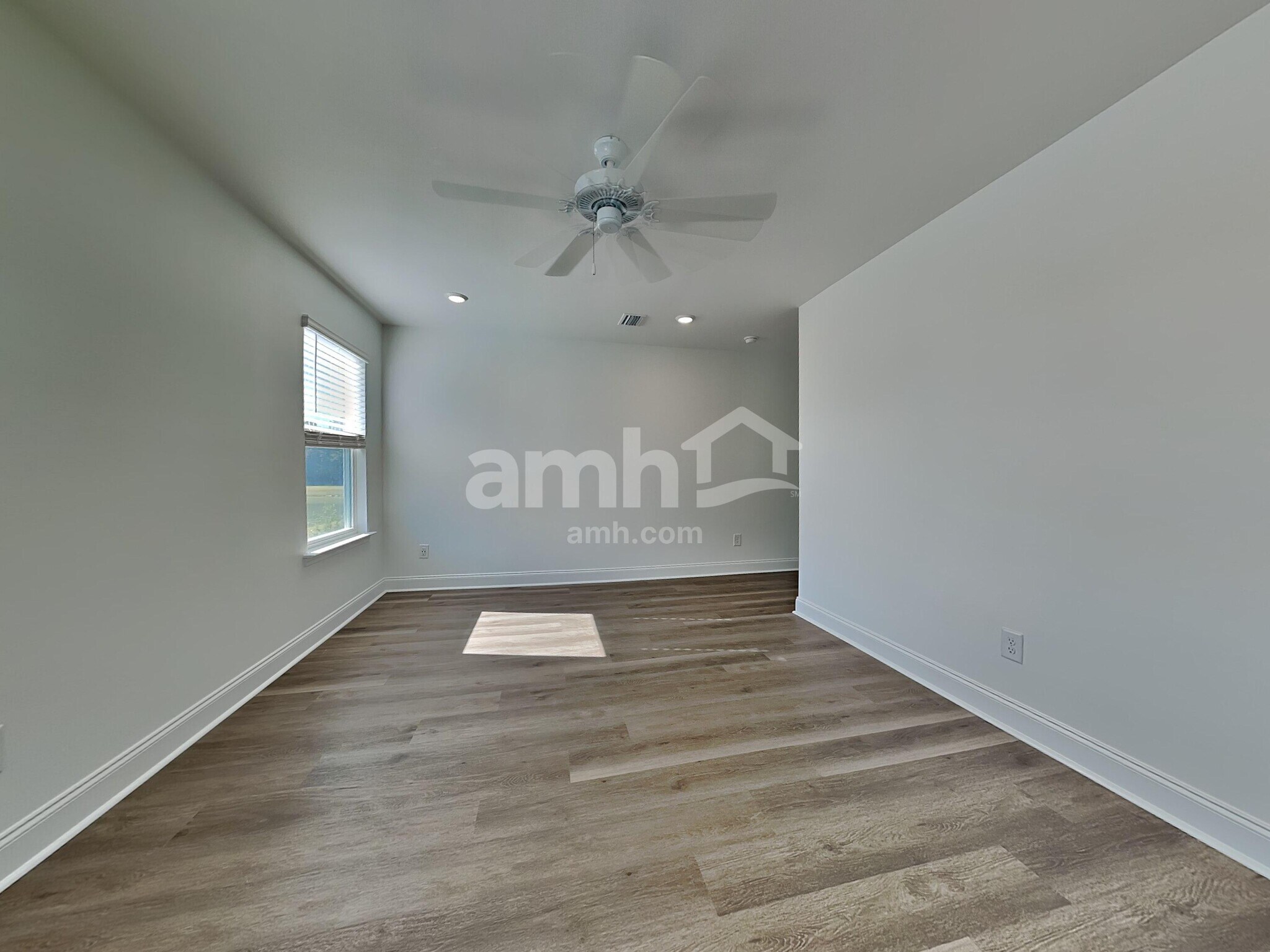 Building Photo - 168 Portside Pk Dr