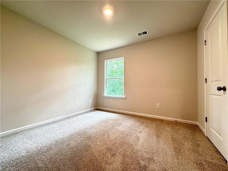 Building Photo - 1086 W Bank St