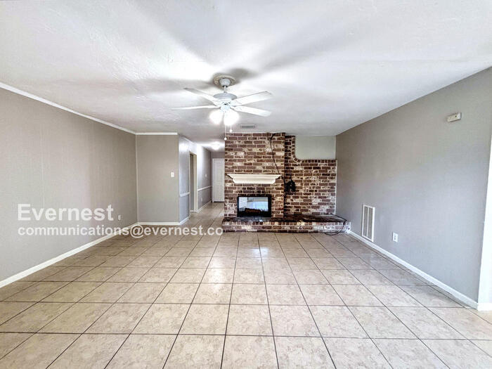 Building Photo - 14419 Roundstone Ln