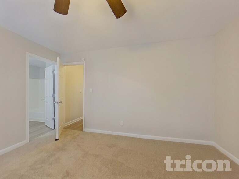 Building Photo - 4957 Horton Pl