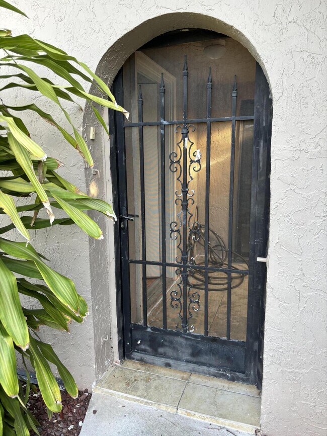 Building Photo - 12761 Westhampton Cir