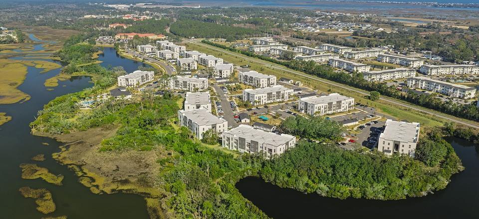 Building Photo - 725 Flagler Xing Dr
