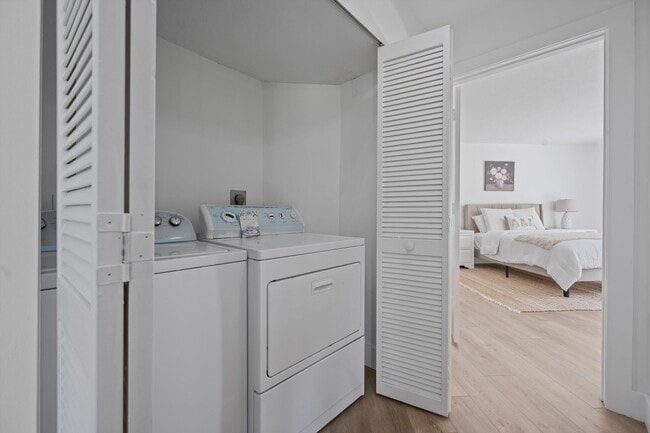 Building Photo - 4451 Willow Pond Rd