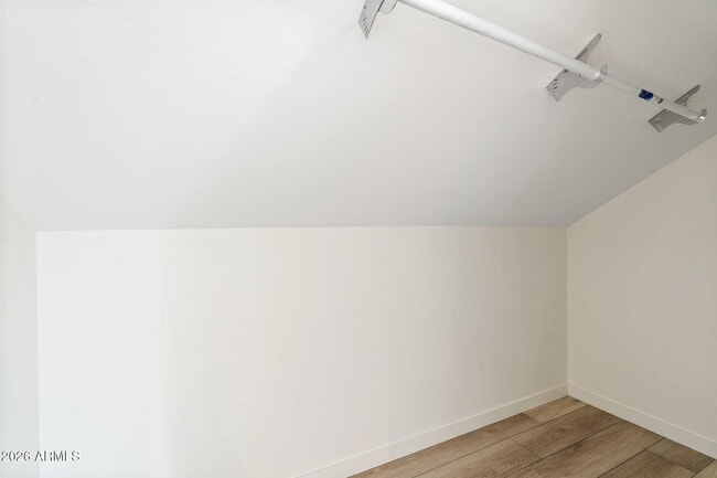 Building Photo - 1337 E Polk St