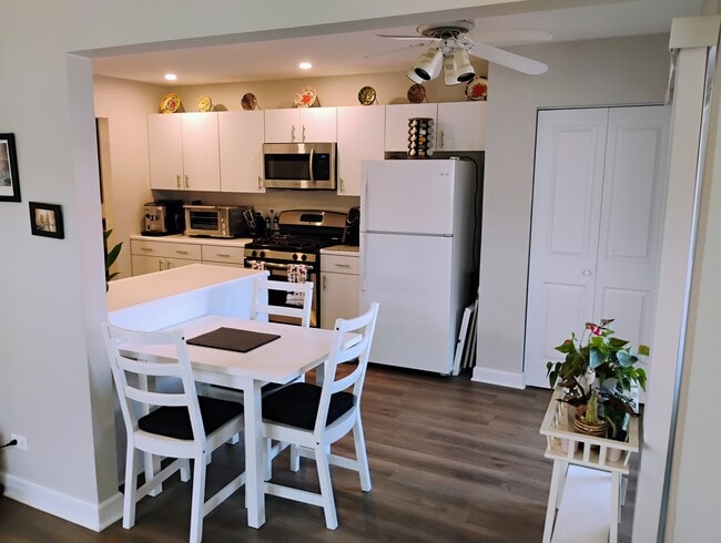 Building Photo - 3061 Pheasant Creek Dr