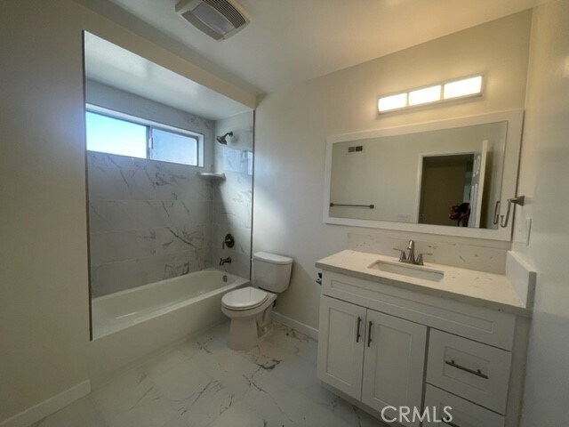 Building Photo - 17061 Grove Cir