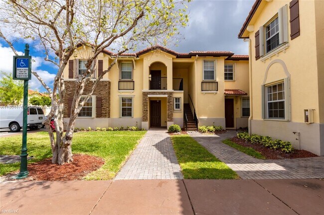 Building Photo - 3 br, 2 bath House - 1555 NE 33rd Rd # 113...