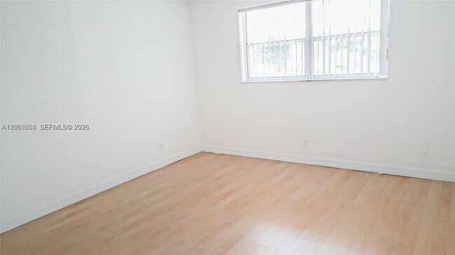 Building Photo - 7911 N Colony Cir