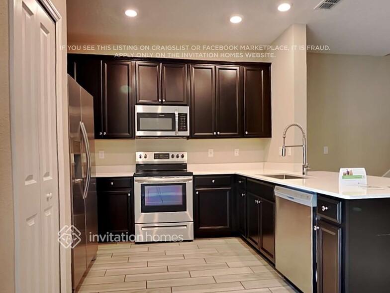 Building Photo - 201 Sweet Lemon Ln