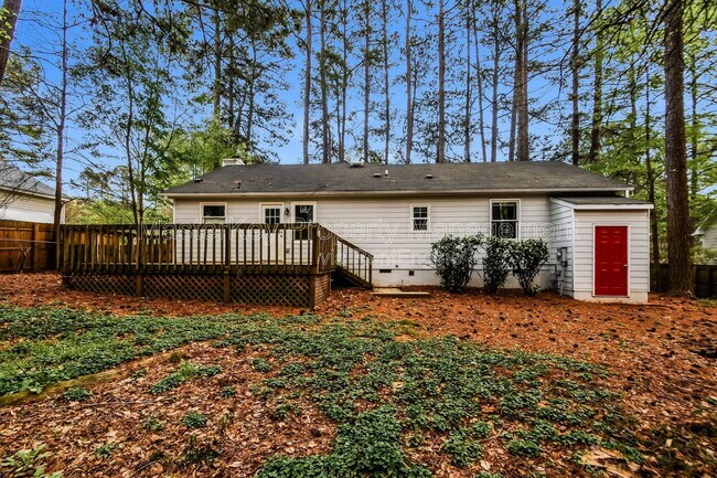 Building Photo - 407 E Dynasty Dr