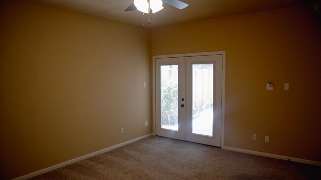 Building Photo - 9 Huntsmans Horn Cir