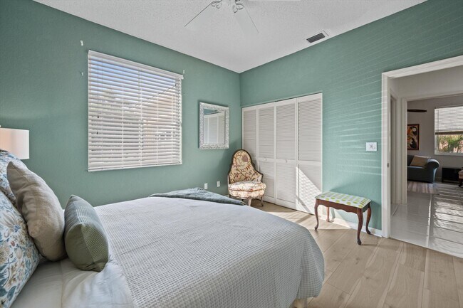 Building Photo - 4362 Kensington Park Way