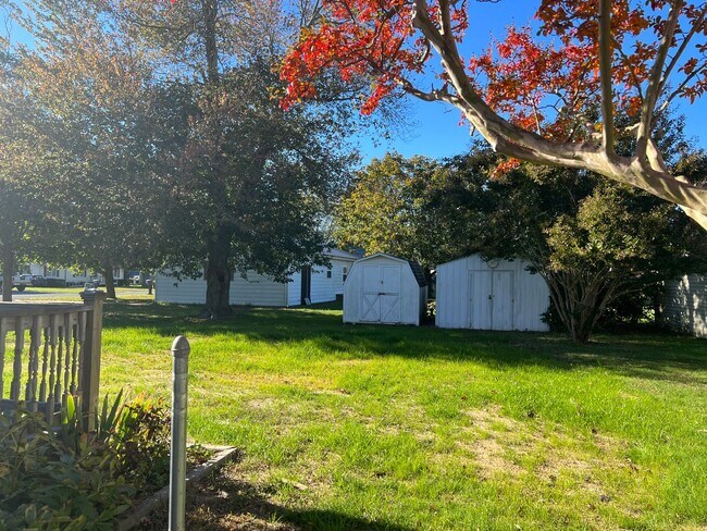 Building Photo - UNFURNISHED LEWES SINGLE FAMILY HOME - 6 M...