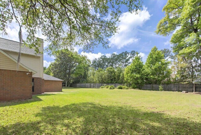 Building Photo - 2464 Elfinwing Ln