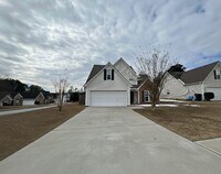 Building Photo - 991 Wicker Pine Dr NE