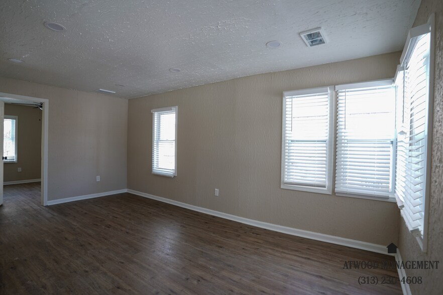 Building Photo - 12941 Penrod St