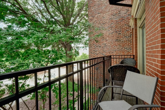 Building Photo - 715 N 4th St