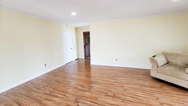 Building Photo - 3155 Ramon Rd