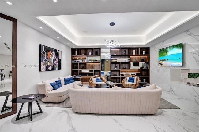 Building Photo - 1000 W Island Blvd