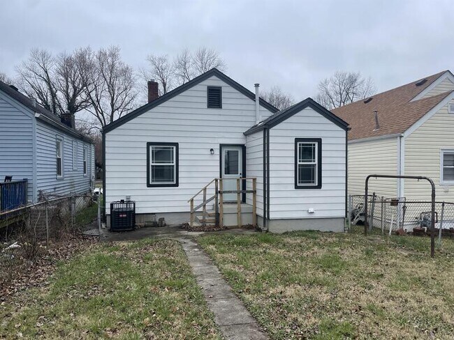 Building Photo - 407 N 42nd St