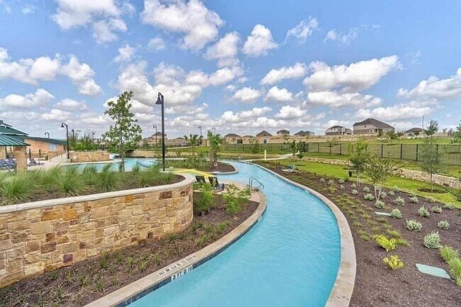 Building Photo - 253 Beechnut Dr
