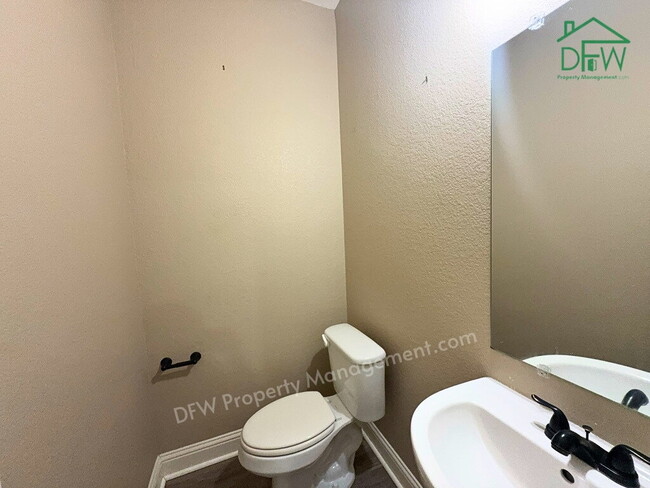 Building Photo - 3 Bed / 2.5 Bath in Wylie — 2 Car Garage, Fenced Yard, Available Now