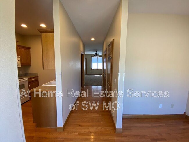 Building Photo - 5591 N 17th St